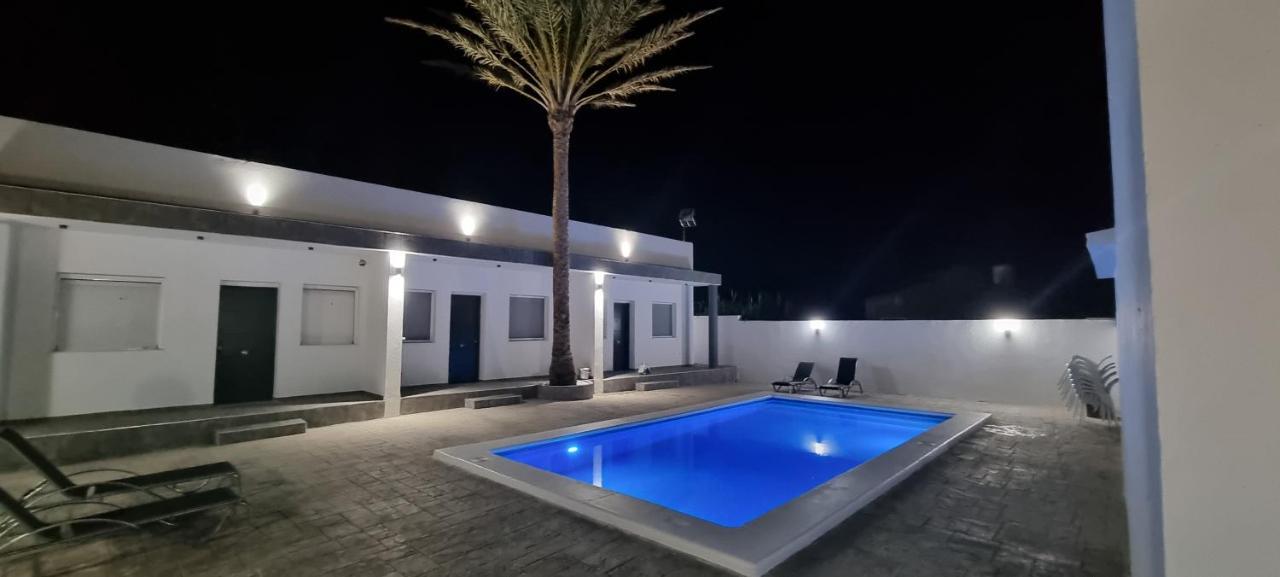 Apartamentos La Playa Barbate Exterior foto